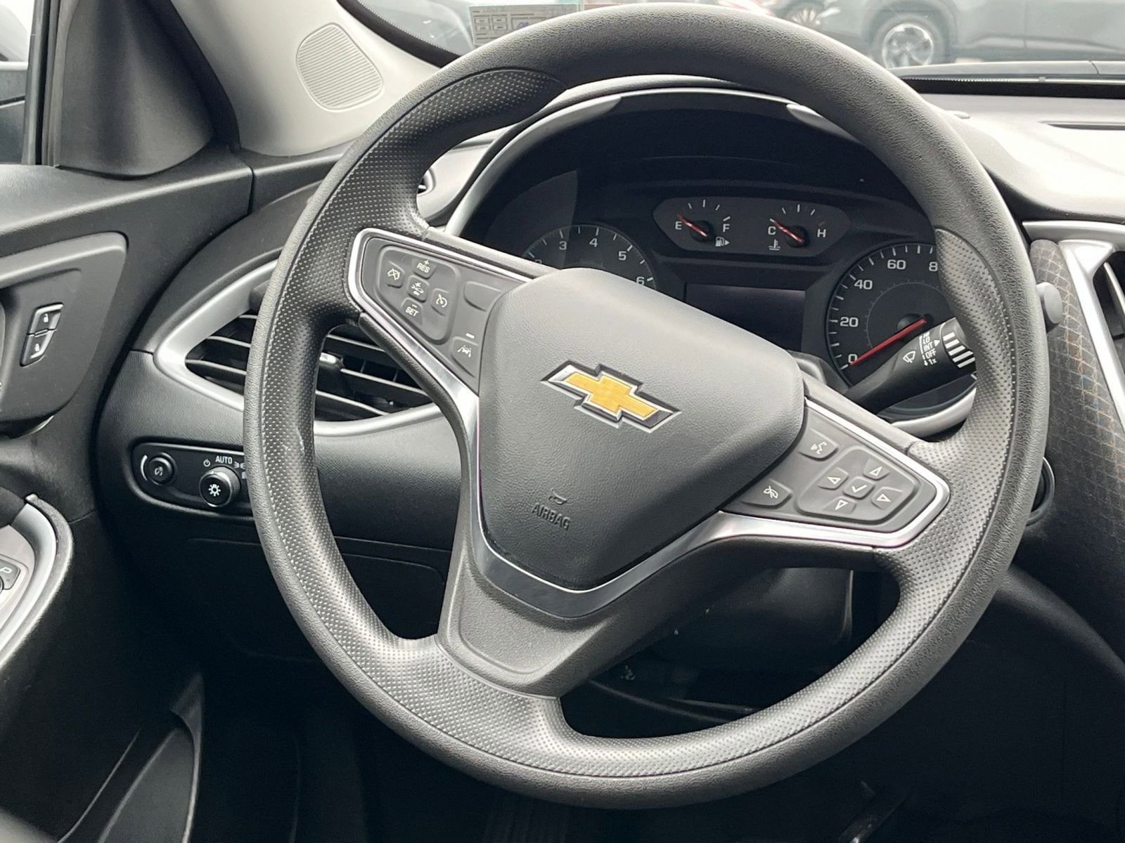 Thumbnail: 2024 Chevrolet Malibu - 28