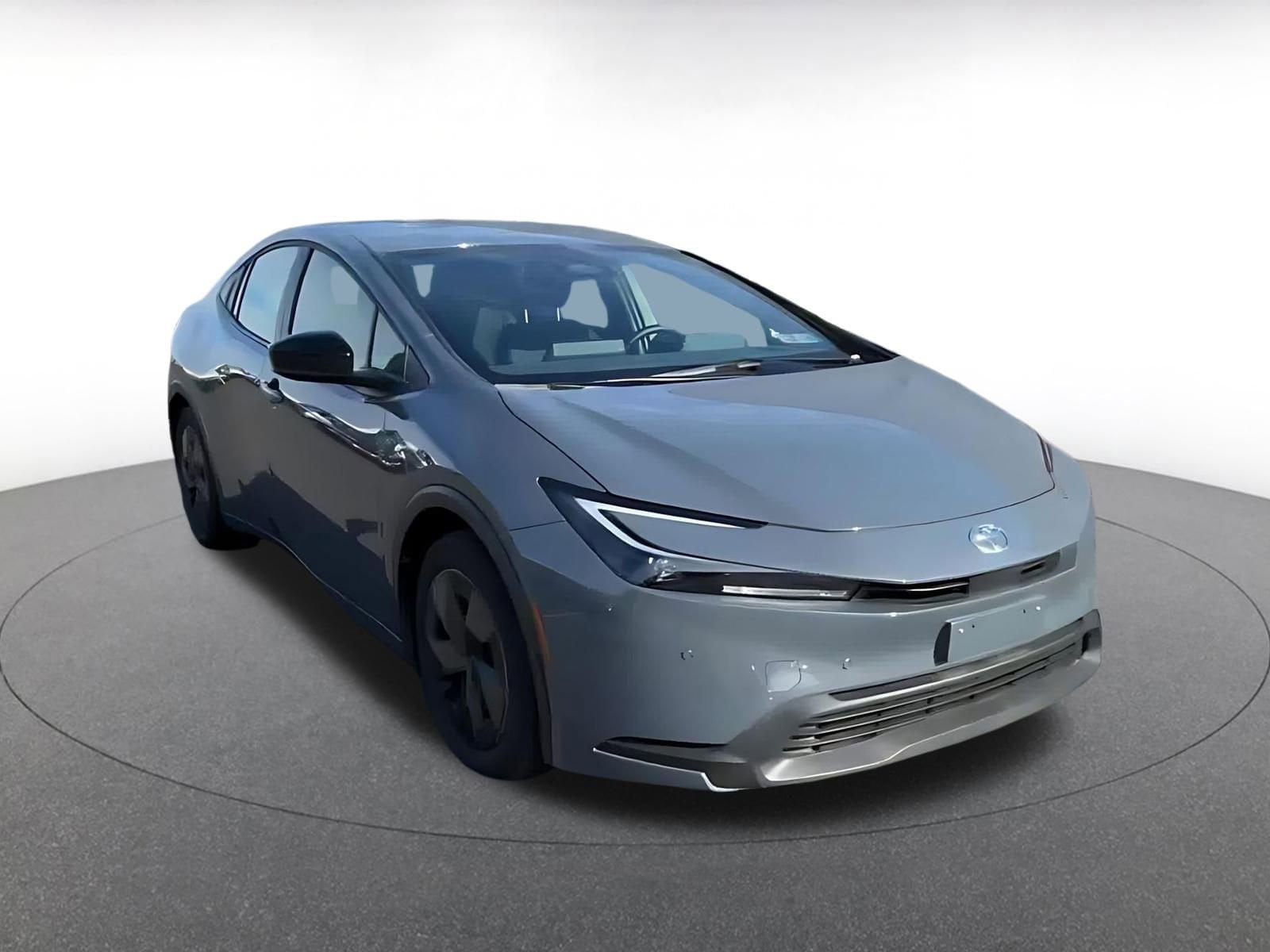 Thumbnail: 2025 Toyota Prius - 3