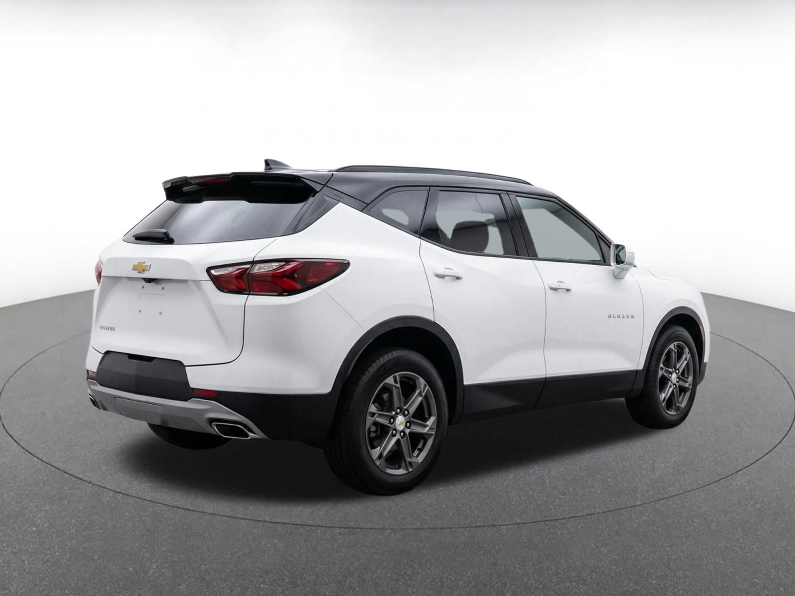 Thumbnail: 2025 Chevrolet Blazer - 17