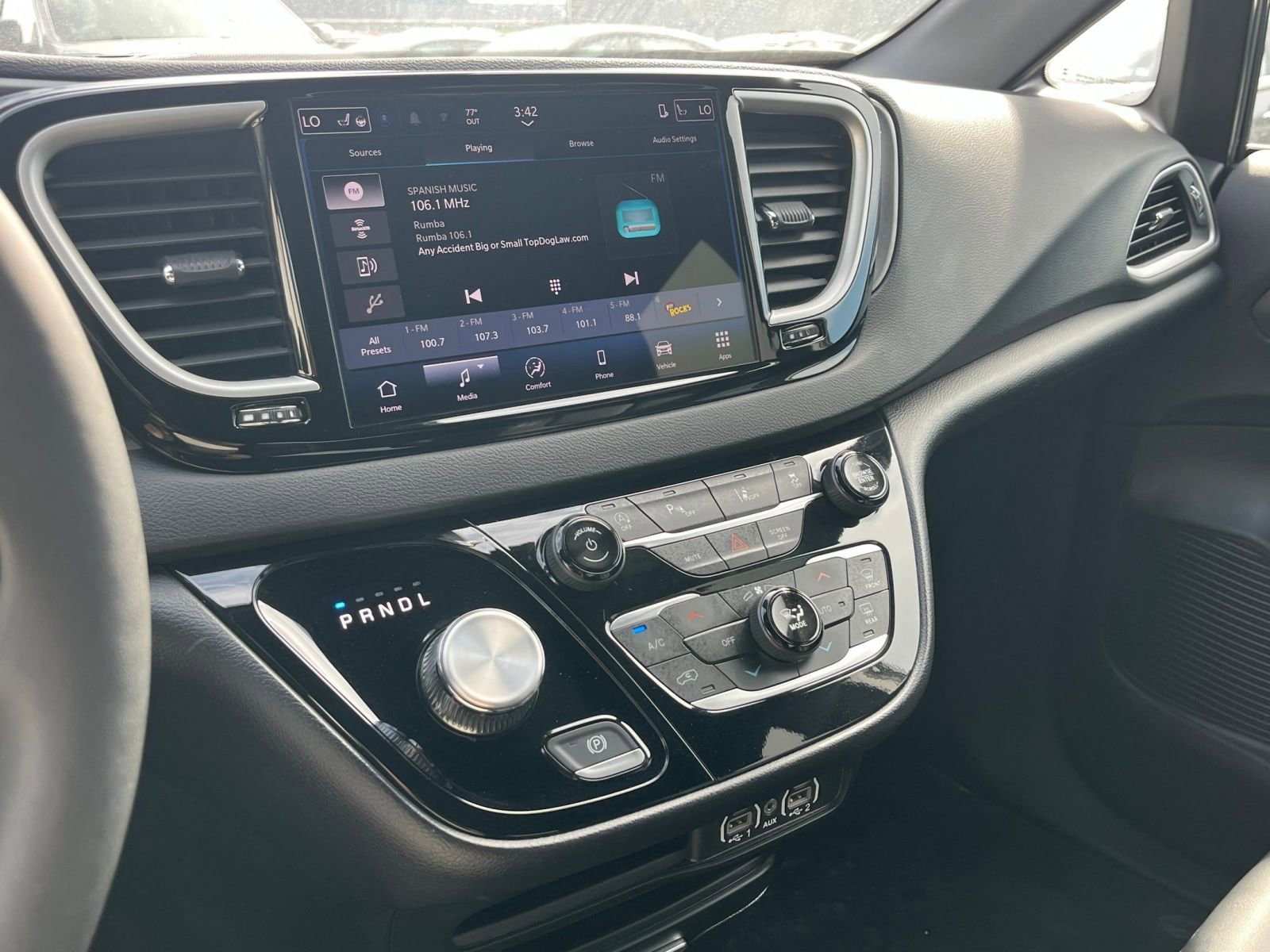 Thumbnail: 2025 Chrysler Pacifica - 20