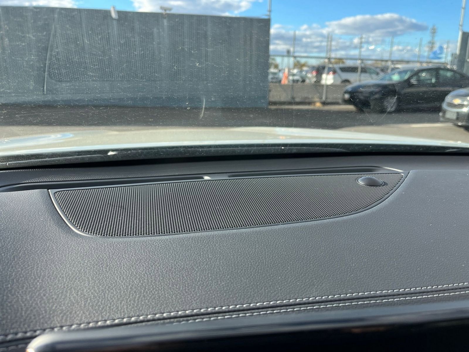 Thumbnail: 2025 Genesis G70 - 18