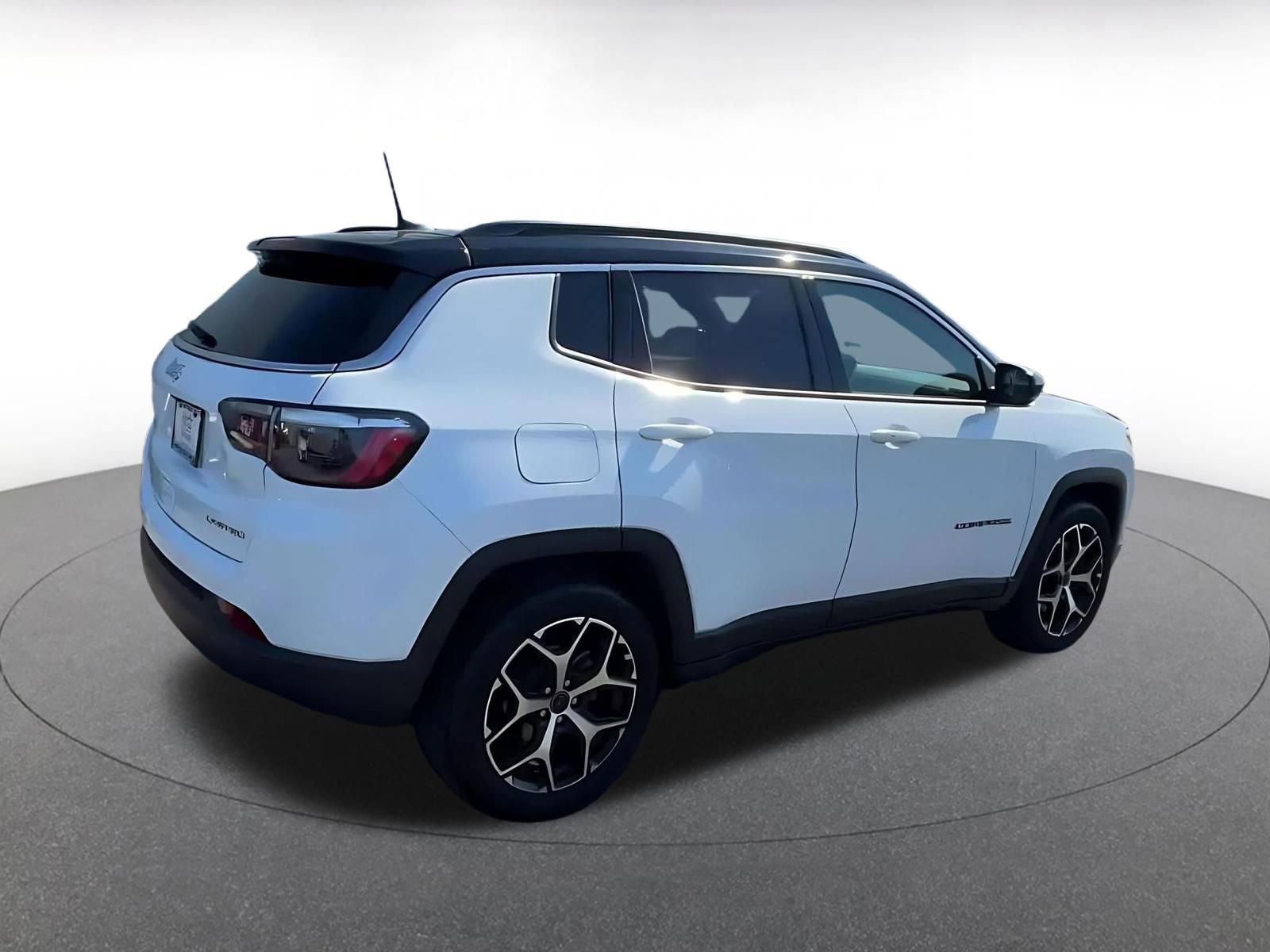 Thumbnail: 2025 Jeep Compass - 15