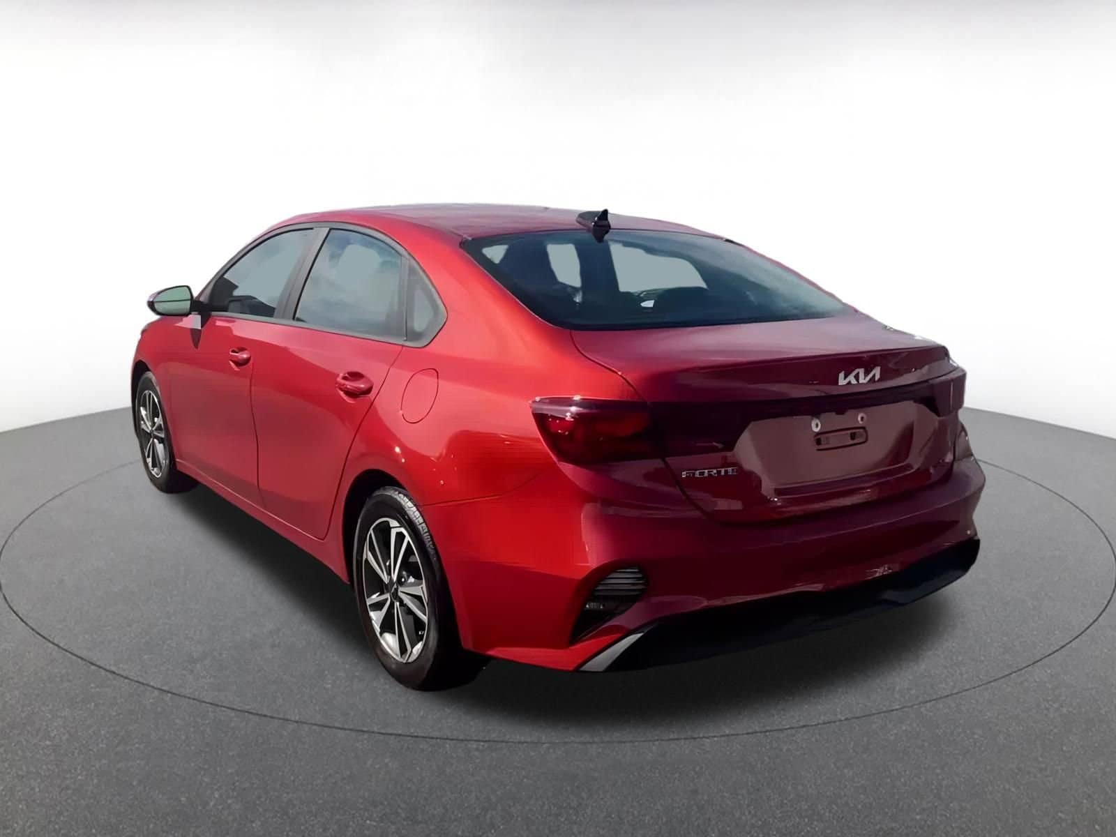 Thumbnail: 2023 Kia Forte - 11