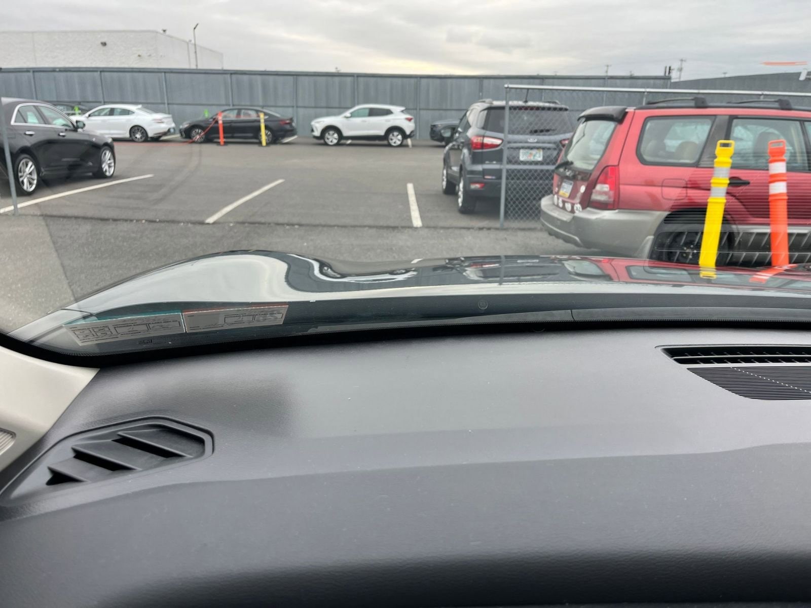 Thumbnail: 2025 Nissan Kicks - 32