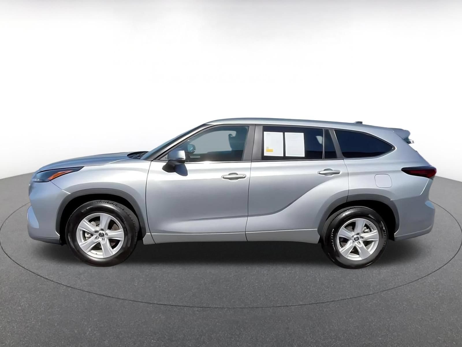Thumbnail: 2025 Toyota Highlander - 7