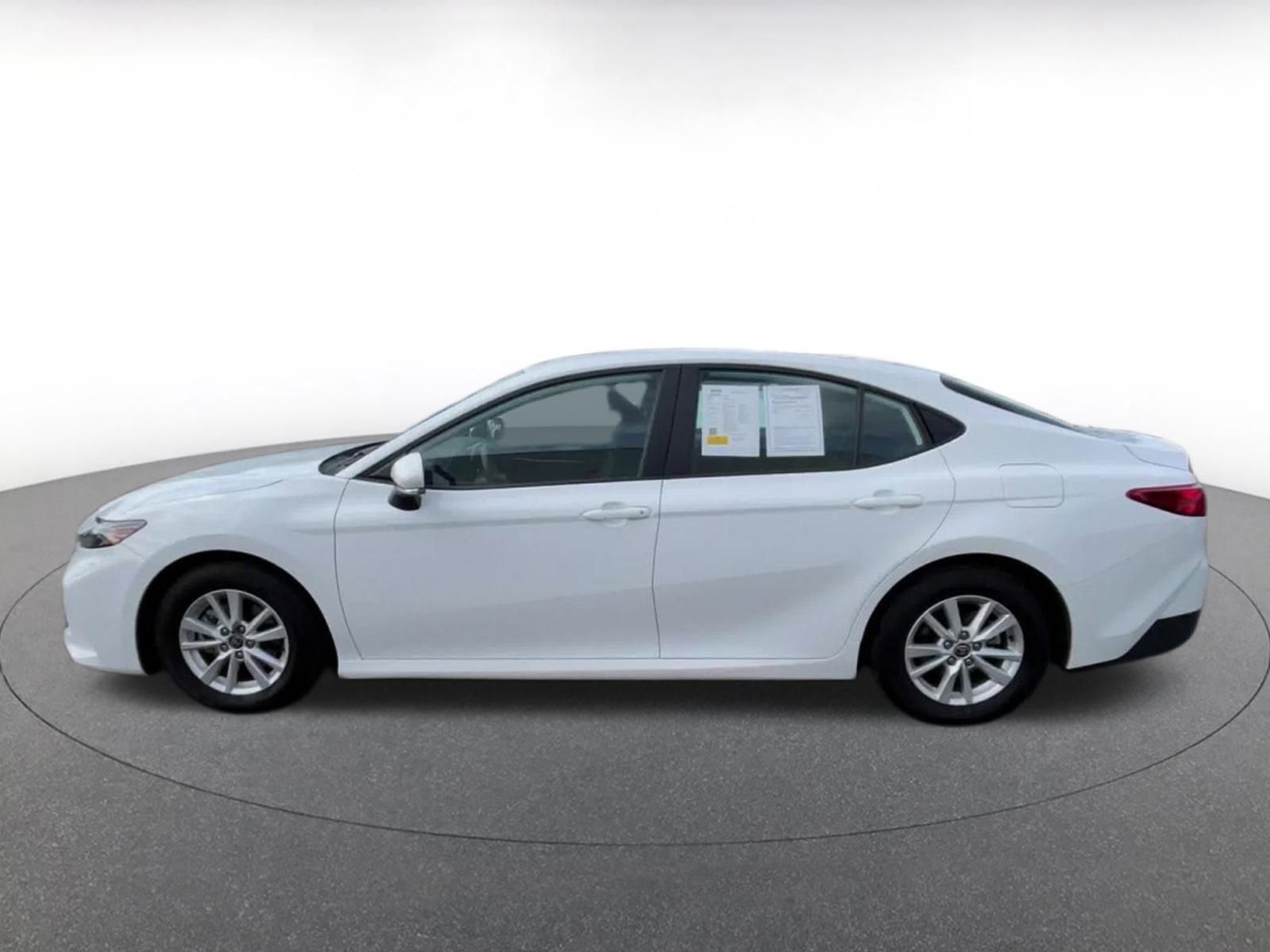 Thumbnail: 2025 Toyota Camry - 10