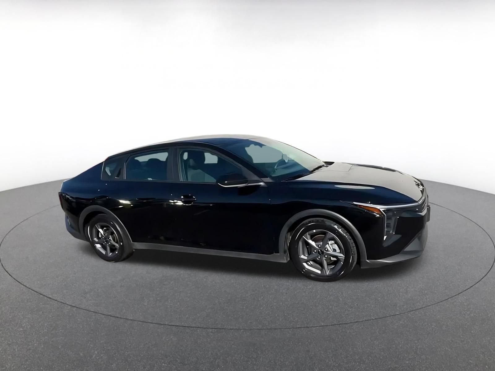 Thumbnail: 2025 Kia K4 - 2