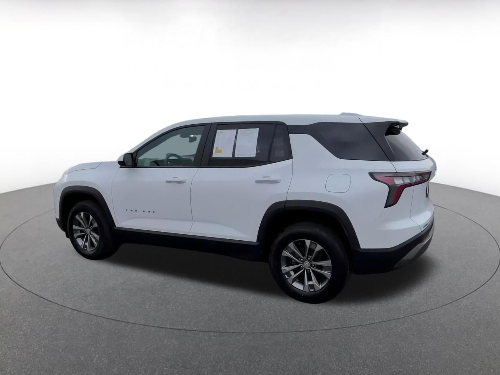 Thumbnail: 2025 Chevrolet Equinox - 11