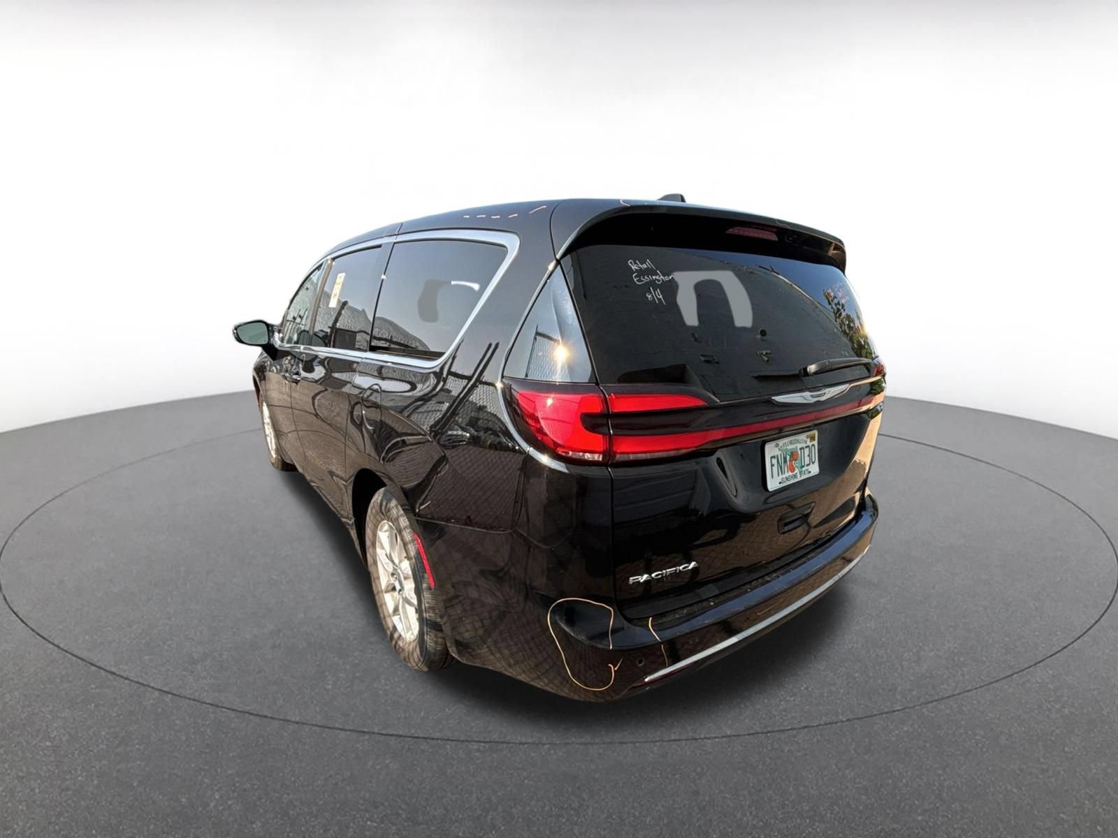 Thumbnail: 2025 Chrysler Pacifica - 7