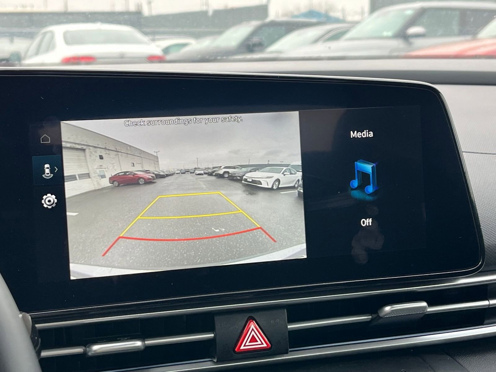 Thumbnail: 2025 Hyundai Elantra - 23