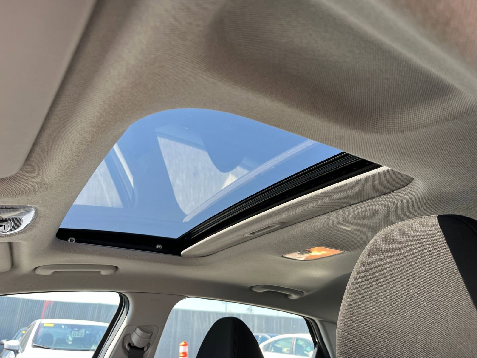 Thumbnail: 2025 Hyundai Elantra - 29