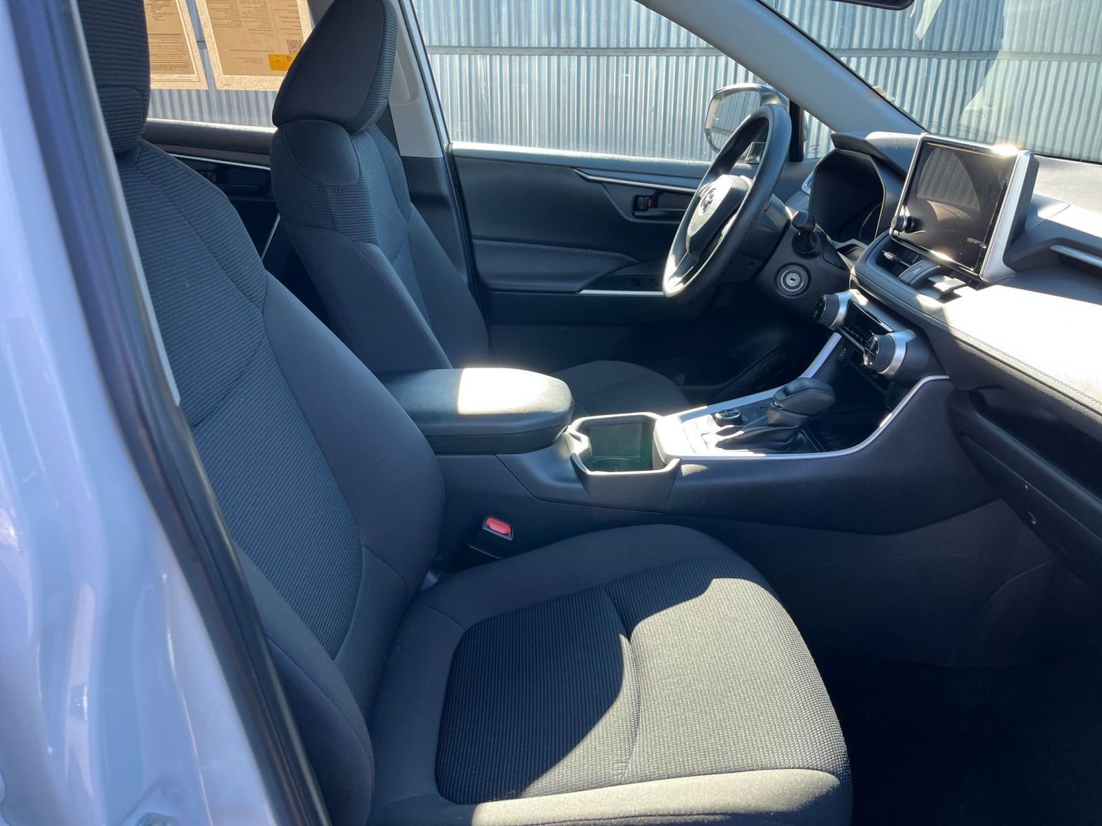 Thumbnail: 2025 Toyota RAV4 - 26