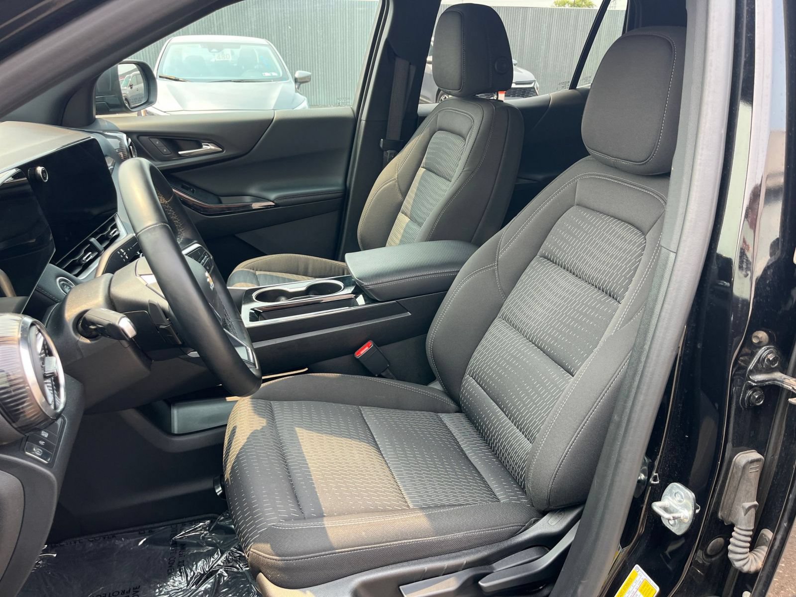 Thumbnail: 2025 Chevrolet Equinox - 31