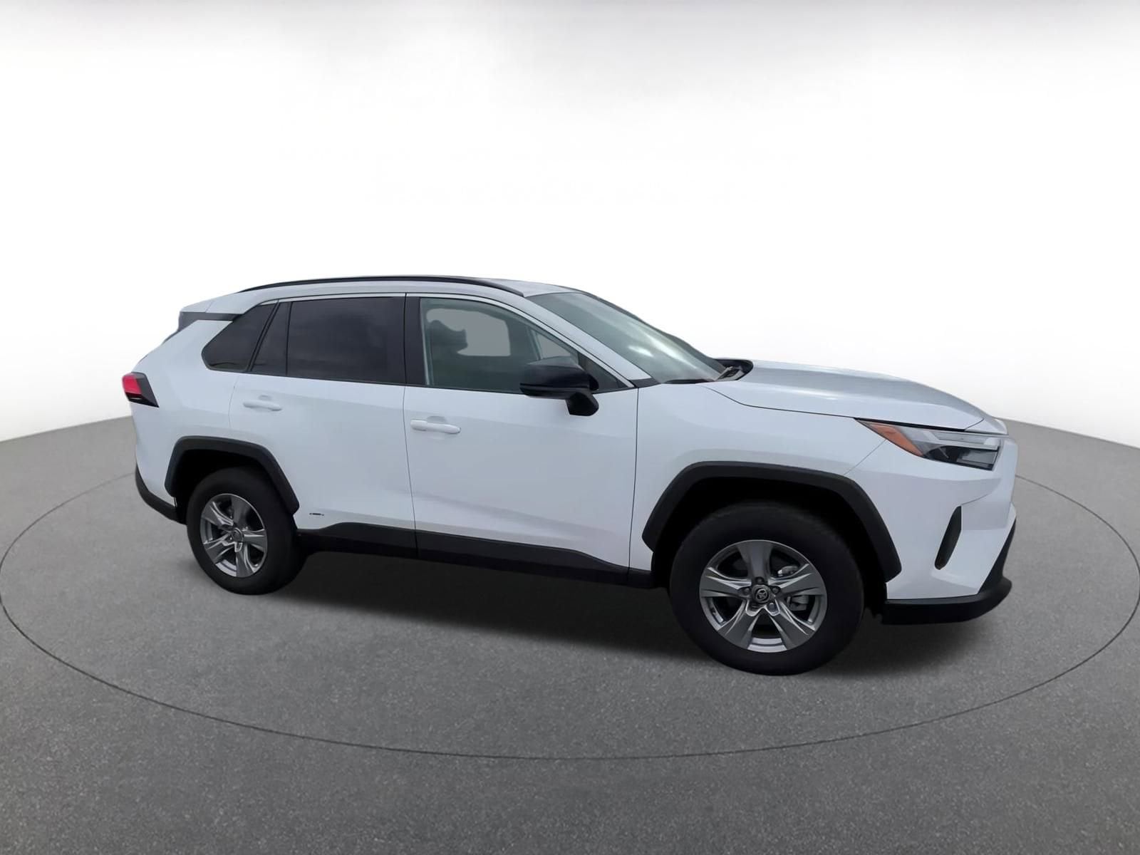 Thumbnail: 2025 Toyota RAV4 - 2