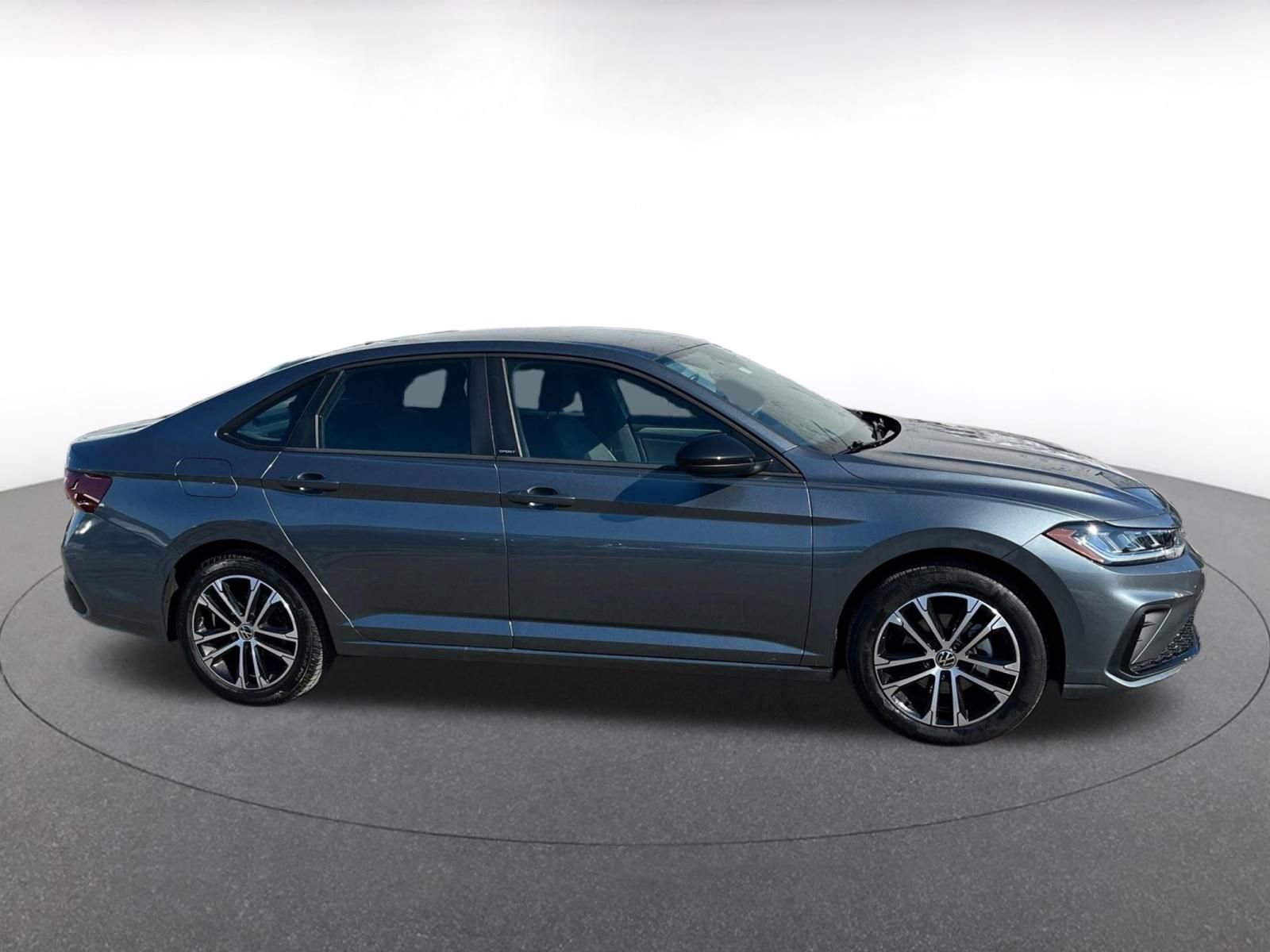 Thumbnail: 2025 Volkswagen Jetta - 15