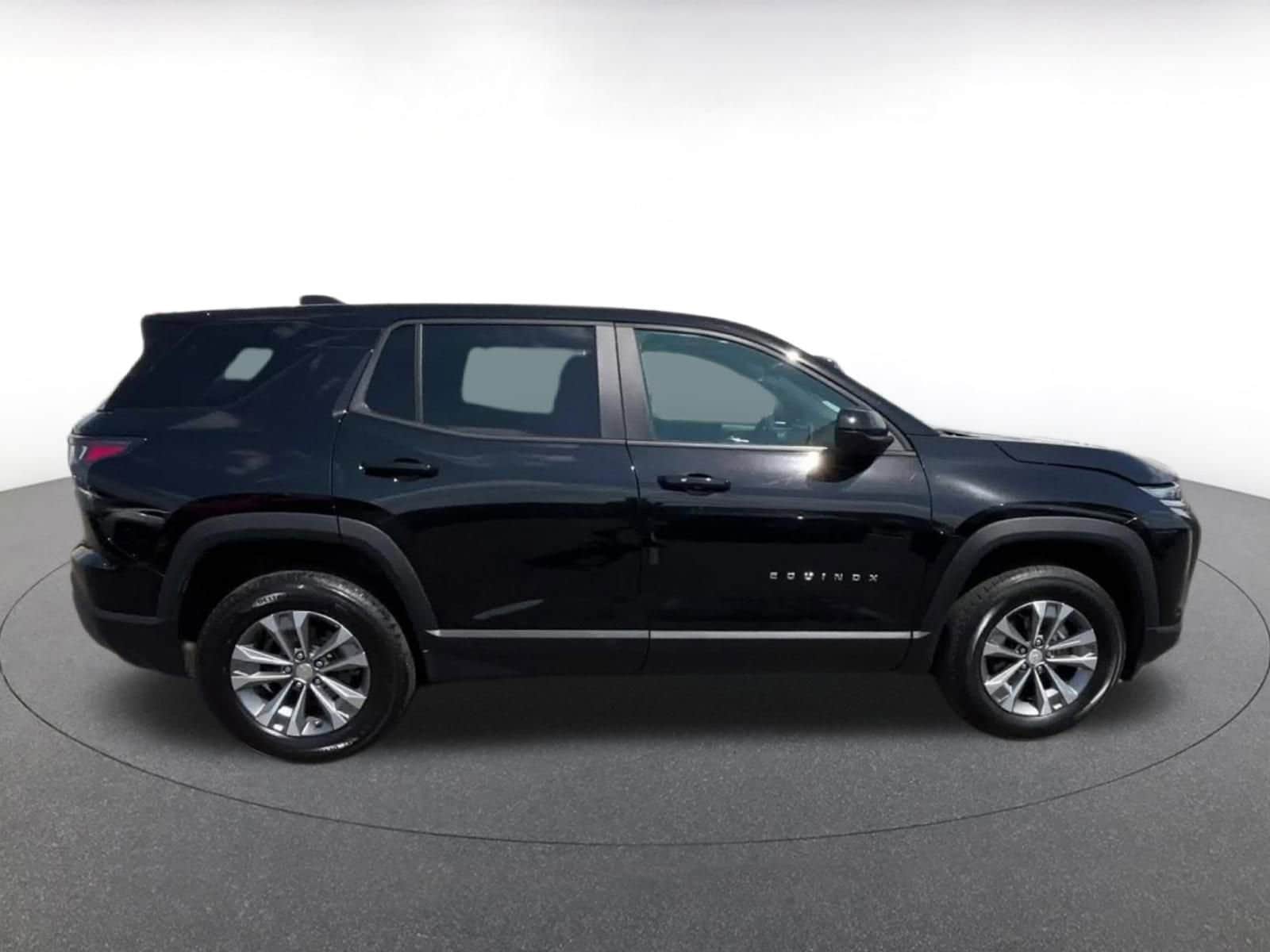 Thumbnail: 2025 Chevrolet Equinox - 16