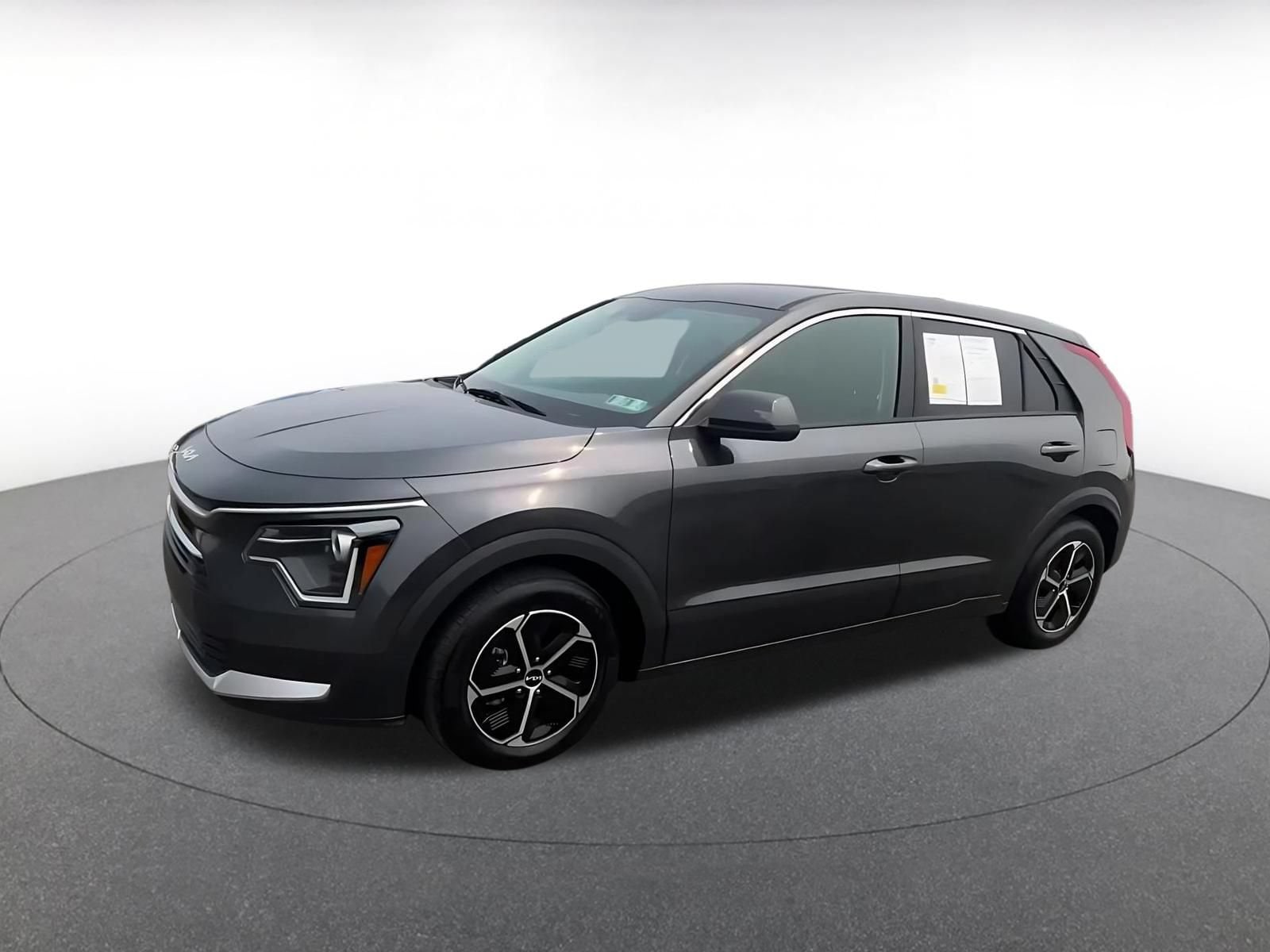 Thumbnail: 2026 Kia Niro - 7