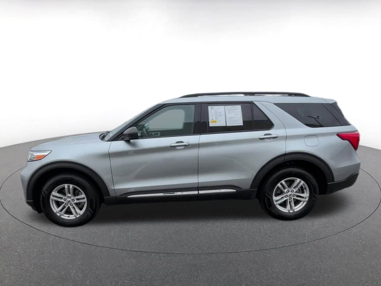 Thumbnail: 2023 Ford Explorer - 8