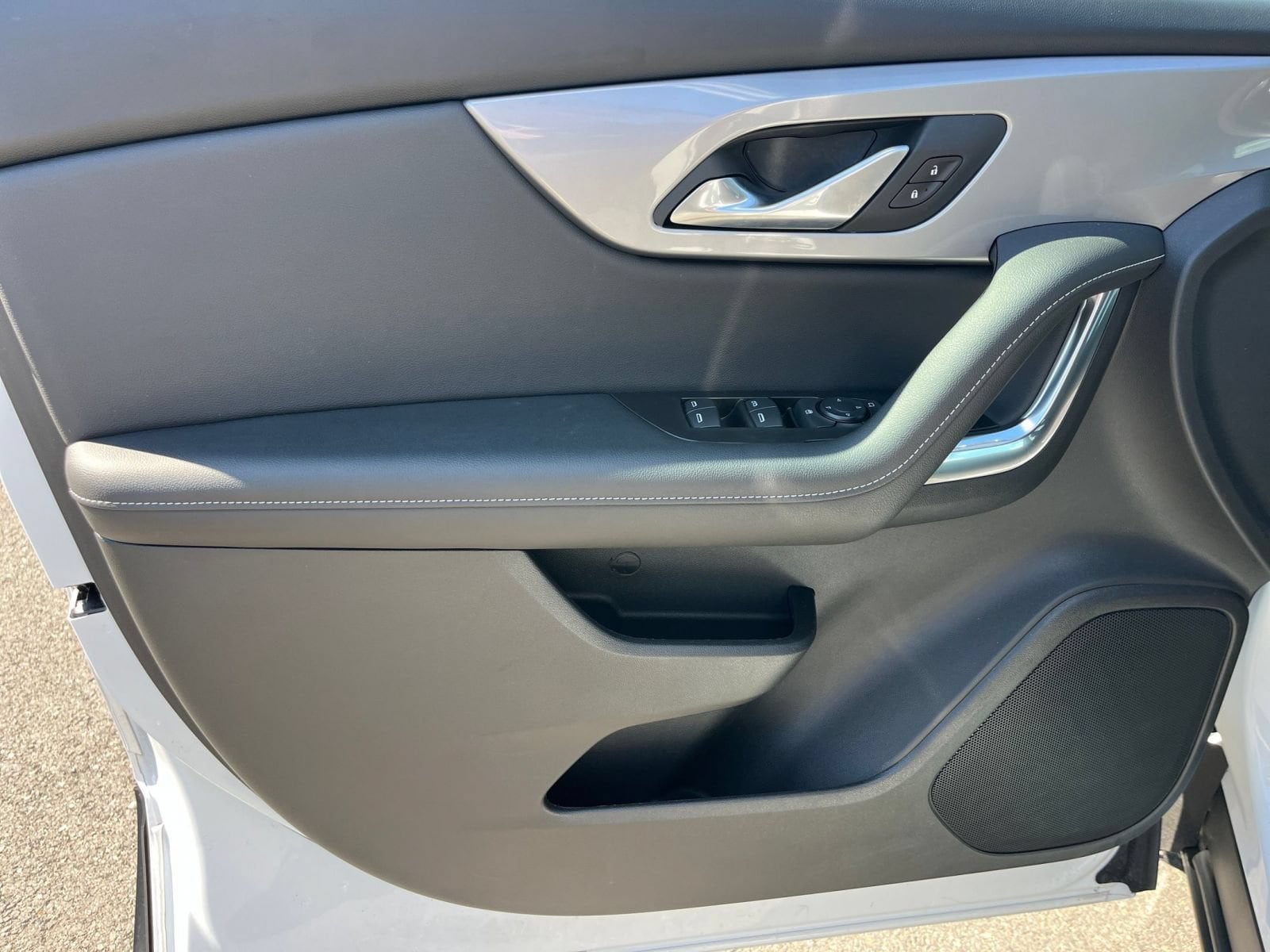 Thumbnail: 2026 Chevrolet Blazer - 18