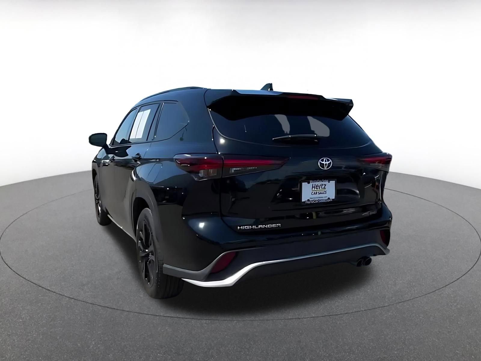 Thumbnail: 2025 Toyota Highlander - 10