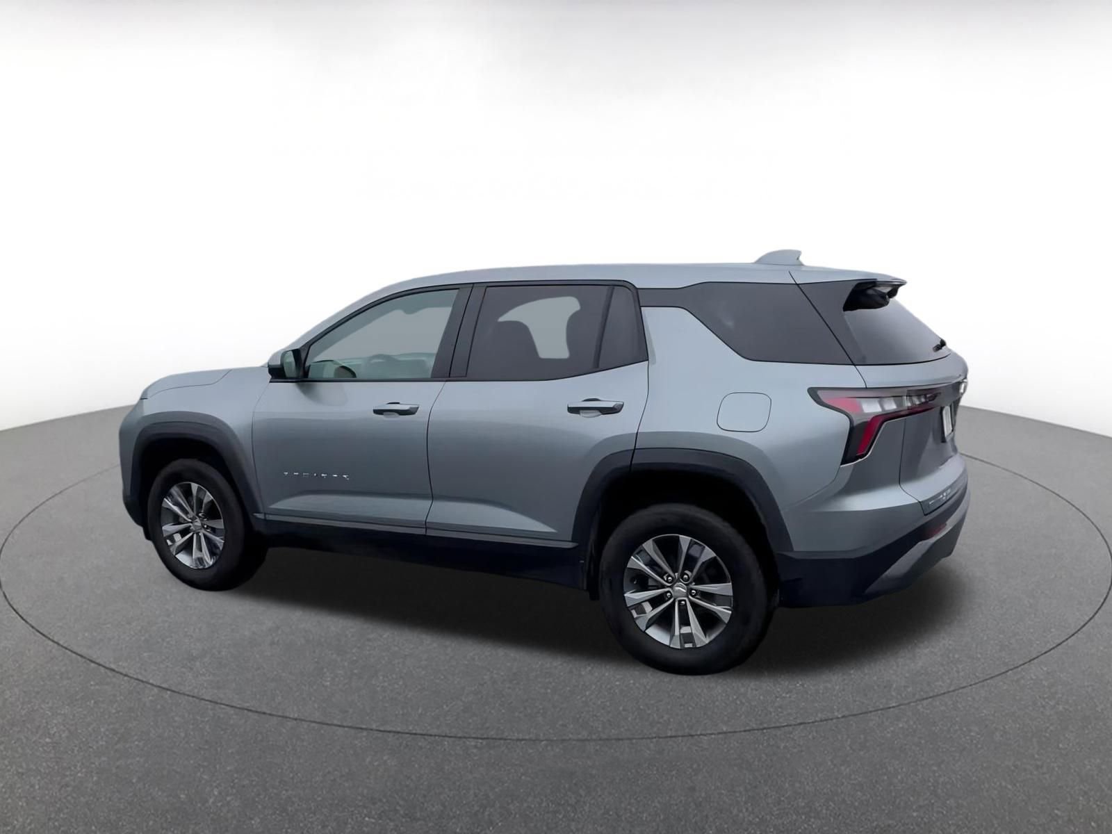 Thumbnail: 2025 Chevrolet Equinox - 10