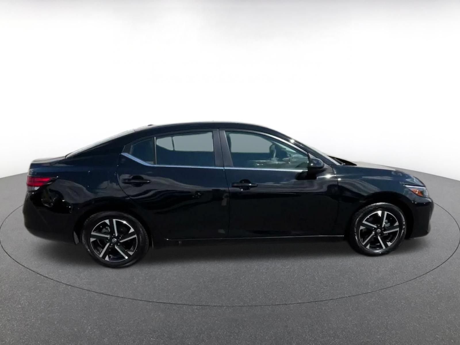 Thumbnail: 2025 Nissan Sentra - 16