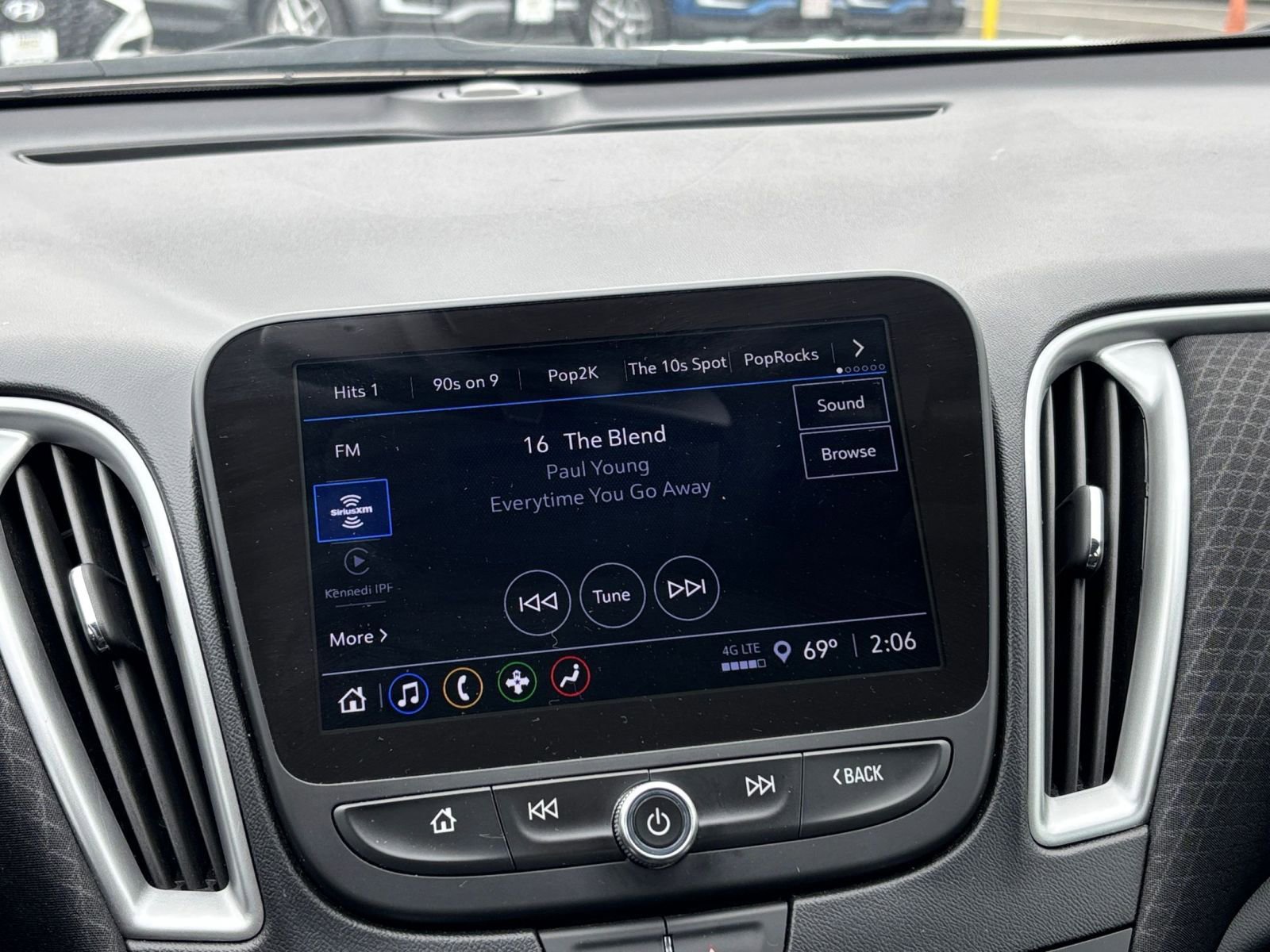 Thumbnail: 2024 Chevrolet Malibu - 21