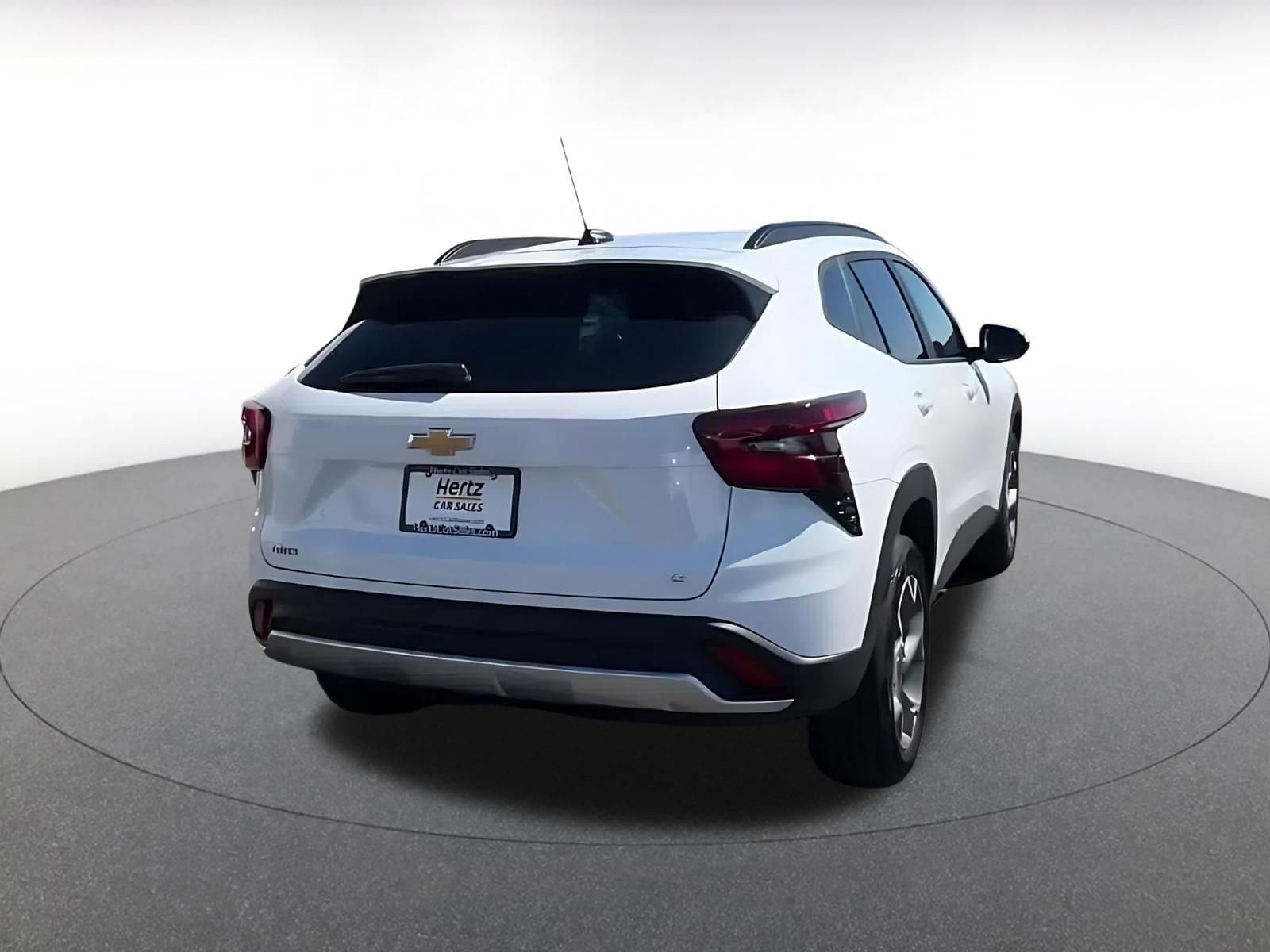 Thumbnail: 2025 Chevrolet Trax - 13