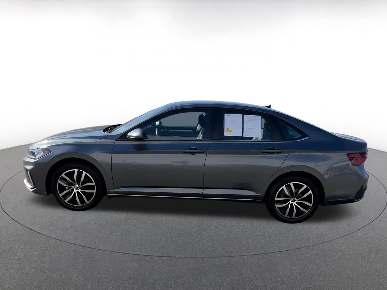 Thumbnail: 2025 Volkswagen Jetta - 8