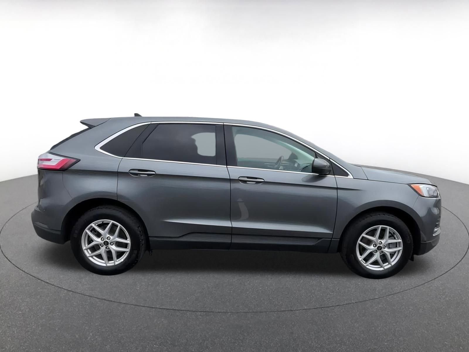 Thumbnail: 2024 Ford Edge - 16