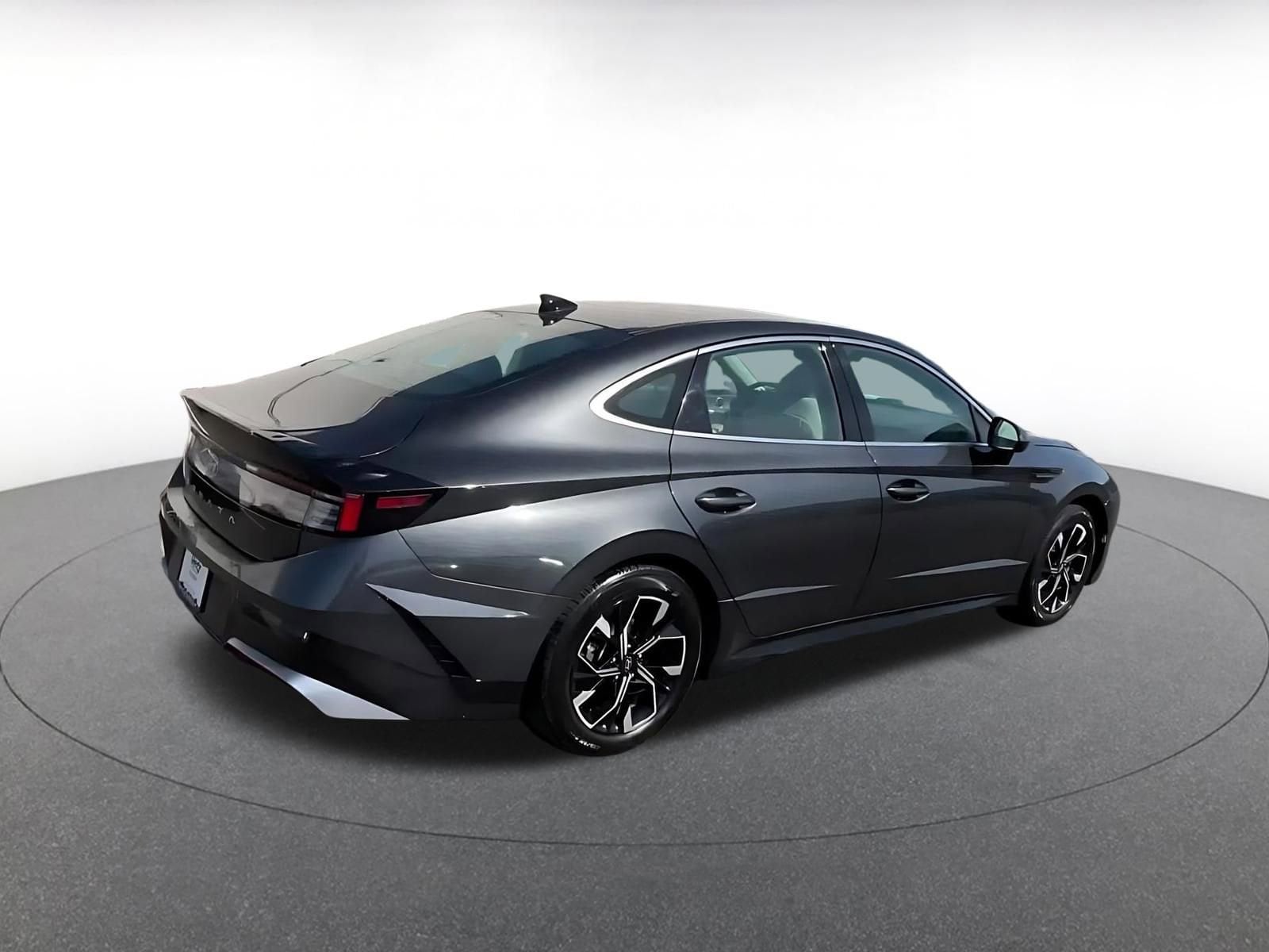 Thumbnail: 2025 Hyundai Sonata - 13