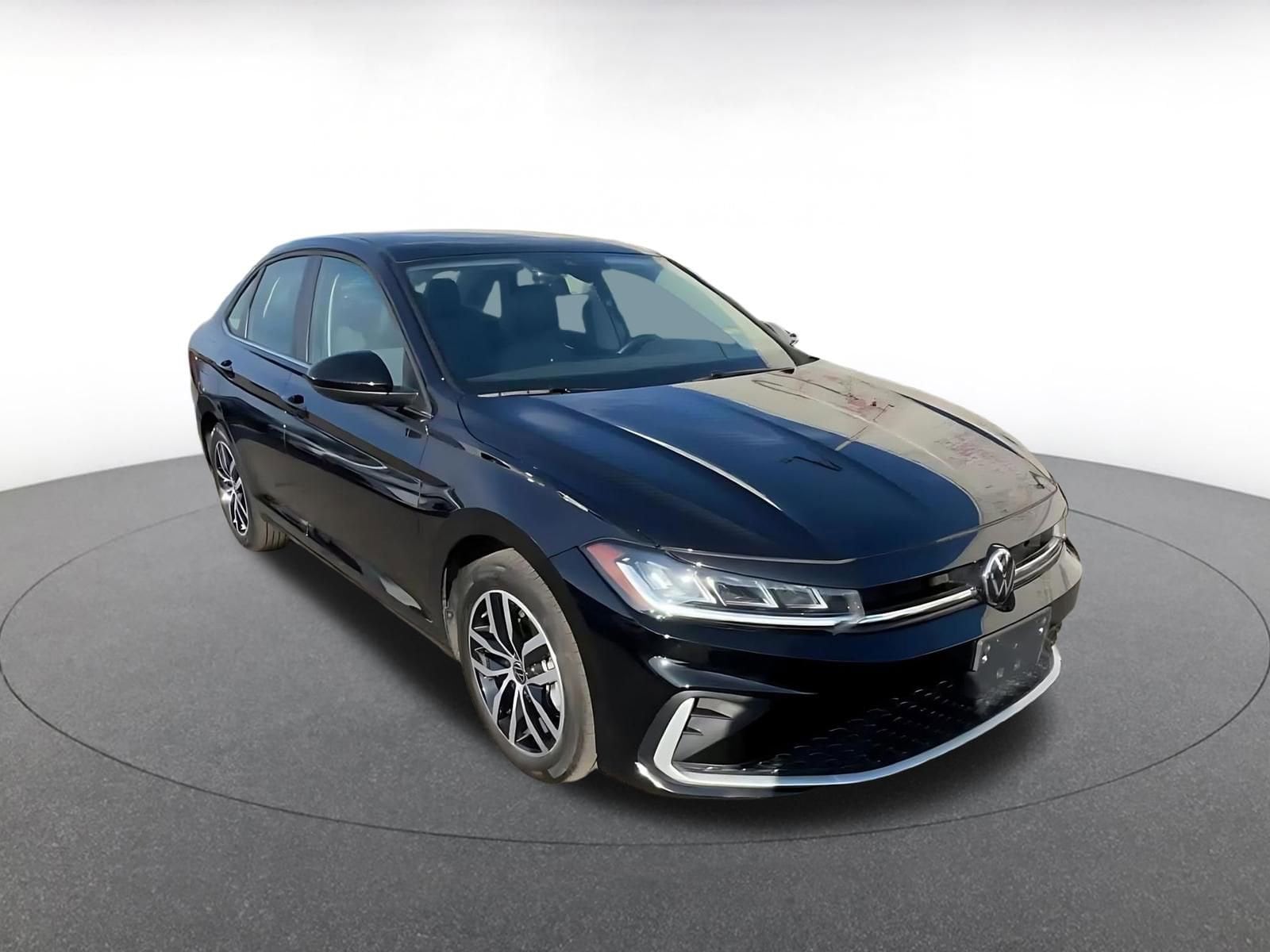 Thumbnail: 2025 Volkswagen Jetta - 2