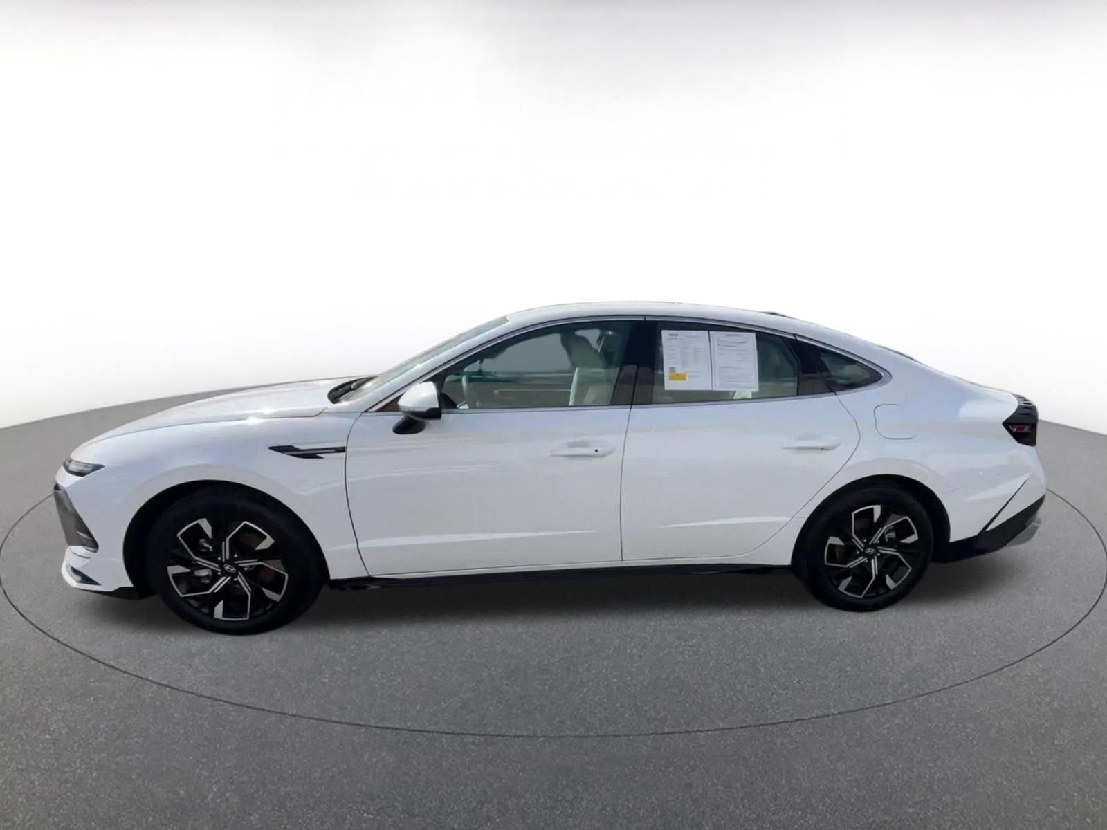 Thumbnail: 2025 Hyundai Sonata - 10