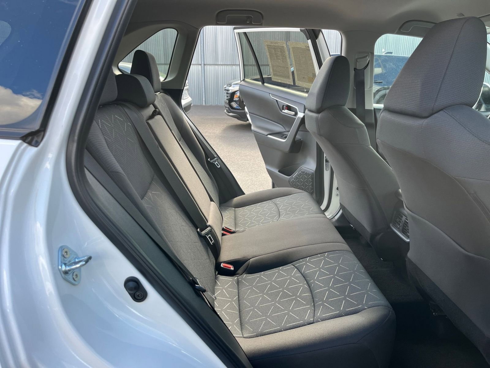 Thumbnail: 2025 Toyota RAV4 - 26