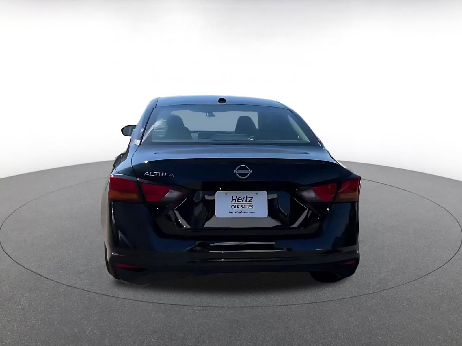 Thumbnail: 2025 Nissan Altima - 12