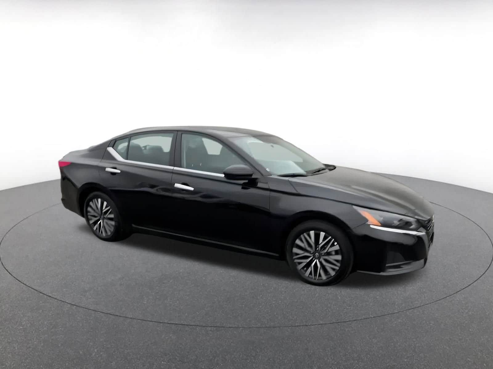 Thumbnail: 2024 Nissan Altima - 2