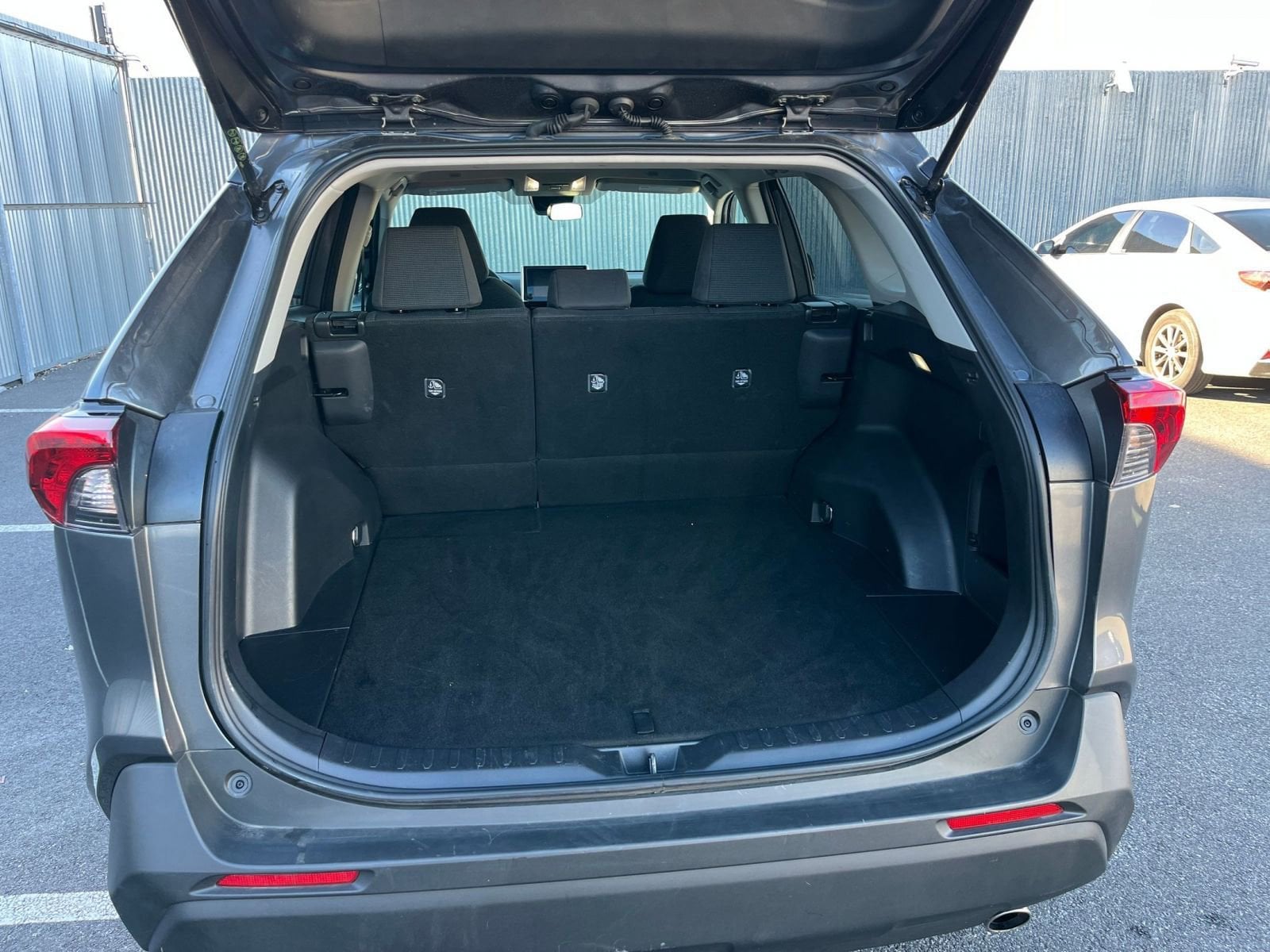 Thumbnail: 2025 Toyota RAV4 - 30