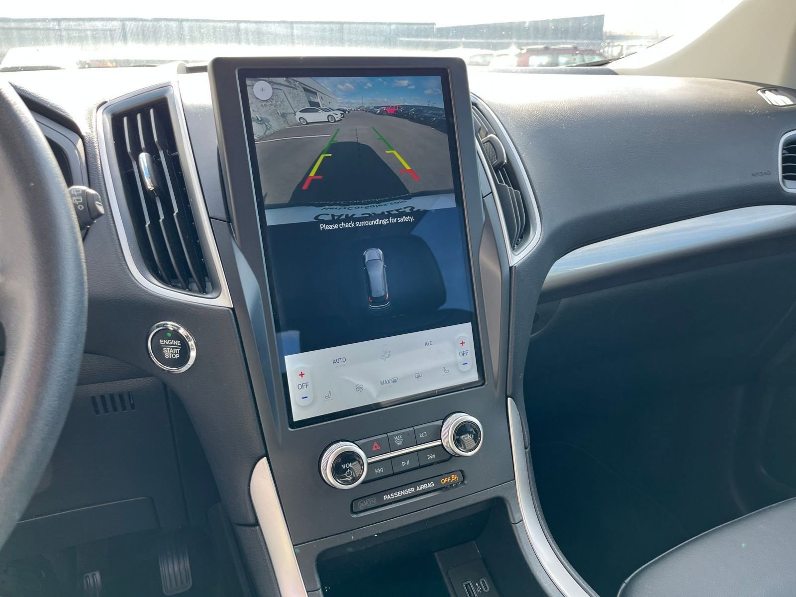 Thumbnail: 2024 Ford Edge - 17