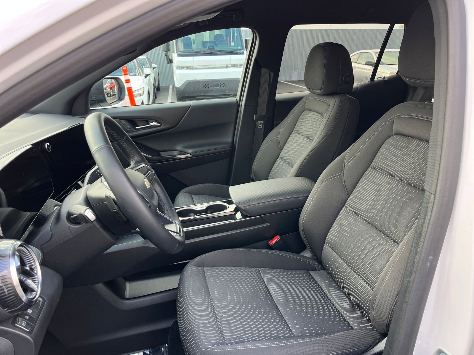 Thumbnail: 2025 Chevrolet Equinox - 35