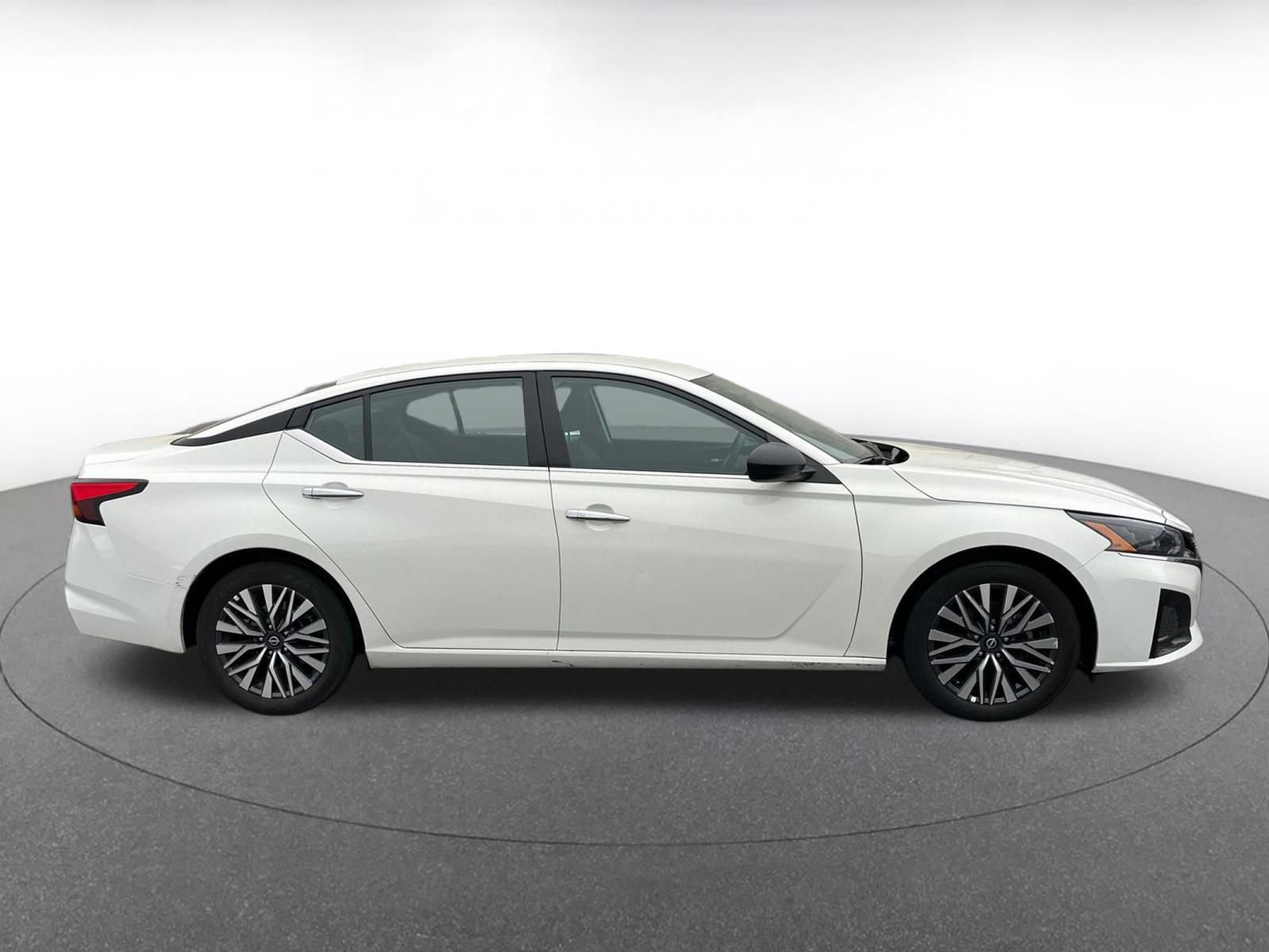 Thumbnail: 2025 Nissan Altima - 15