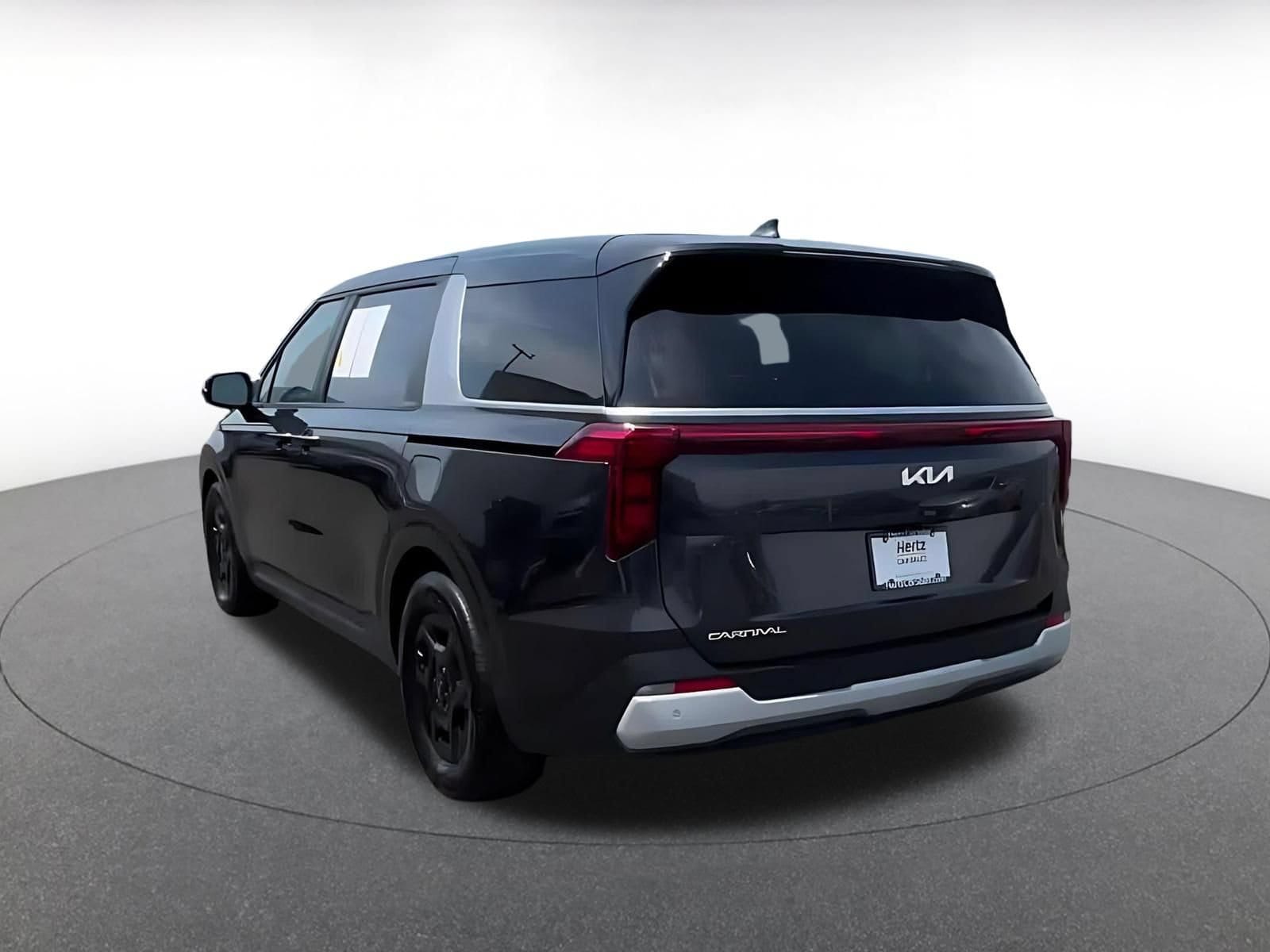 Thumbnail: 2026 Kia Carnival - 11
