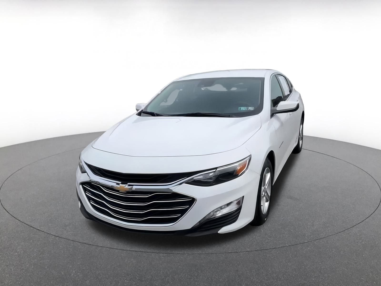 Thumbnail: 2024 Chevrolet Malibu - 6