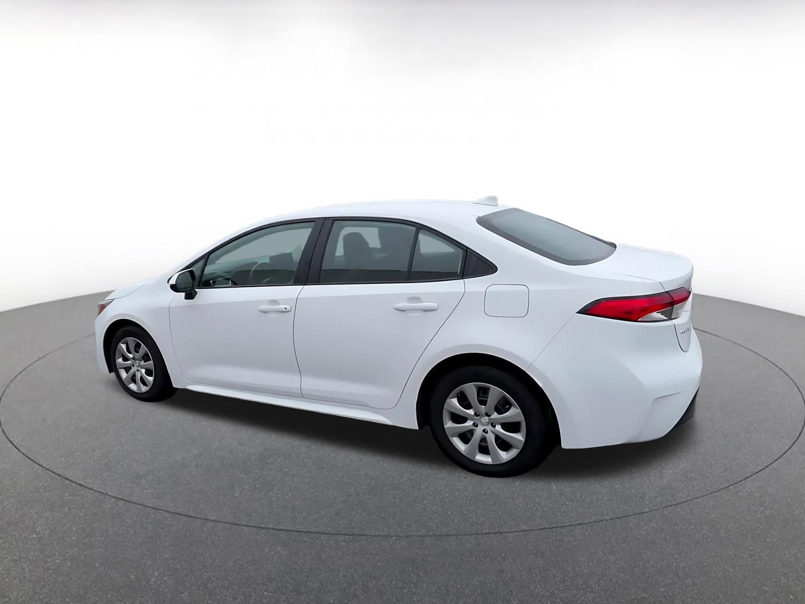 Thumbnail: 2025 Toyota Corolla - 10