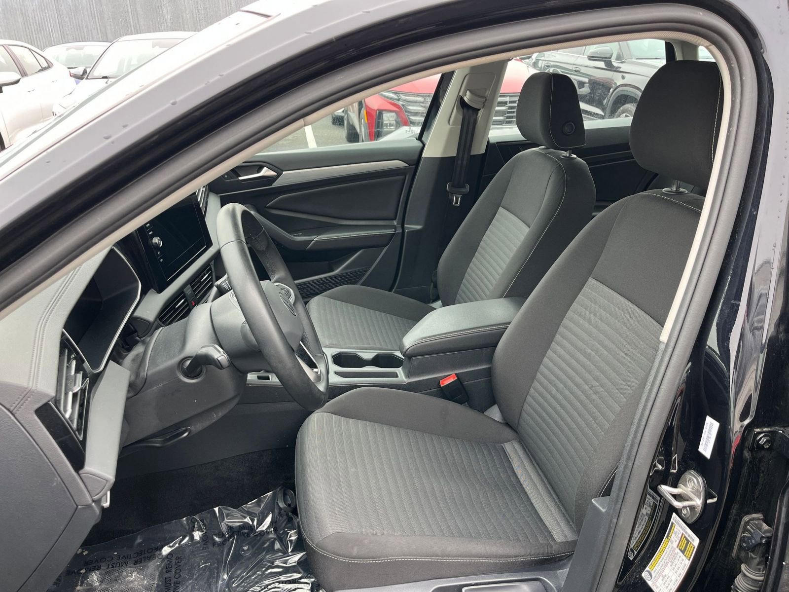 Thumbnail: 2025 Volkswagen Jetta - 33