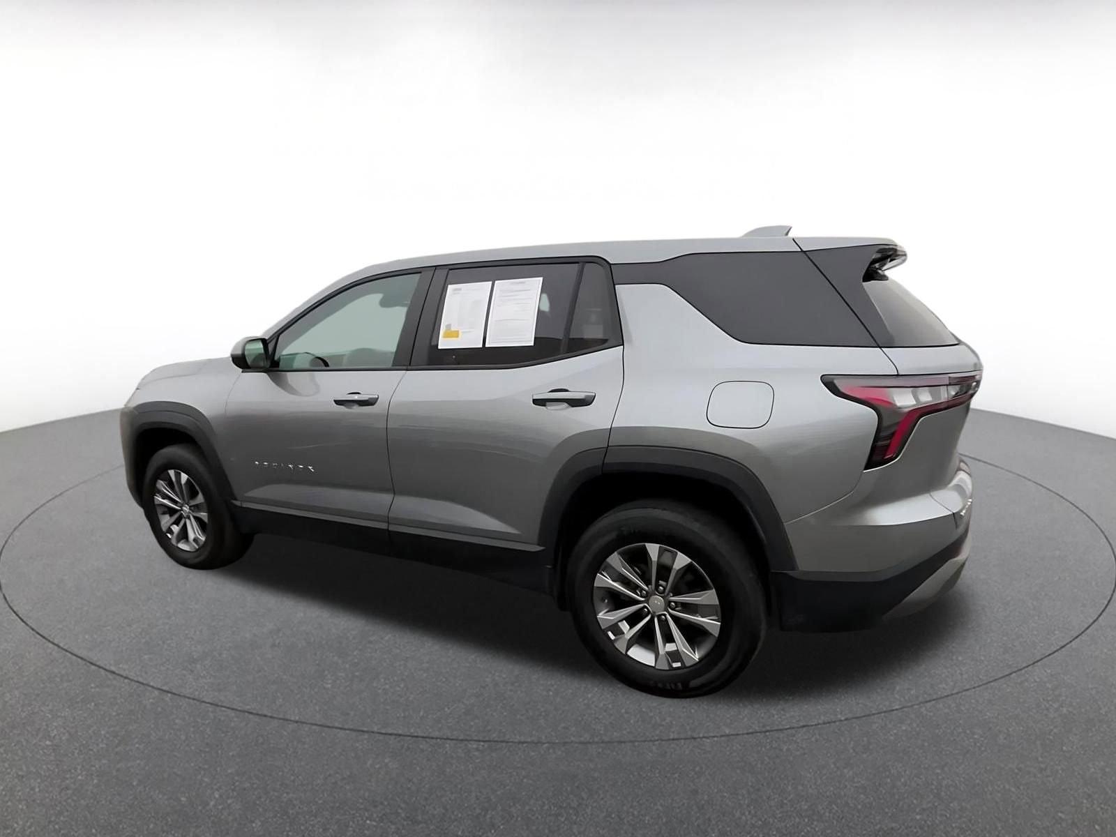 Thumbnail: 2025 Chevrolet Equinox - 10