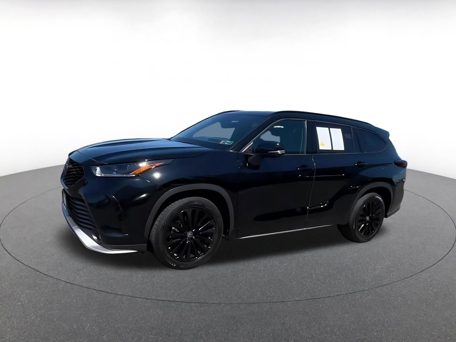 Thumbnail: 2025 Toyota Highlander - 6