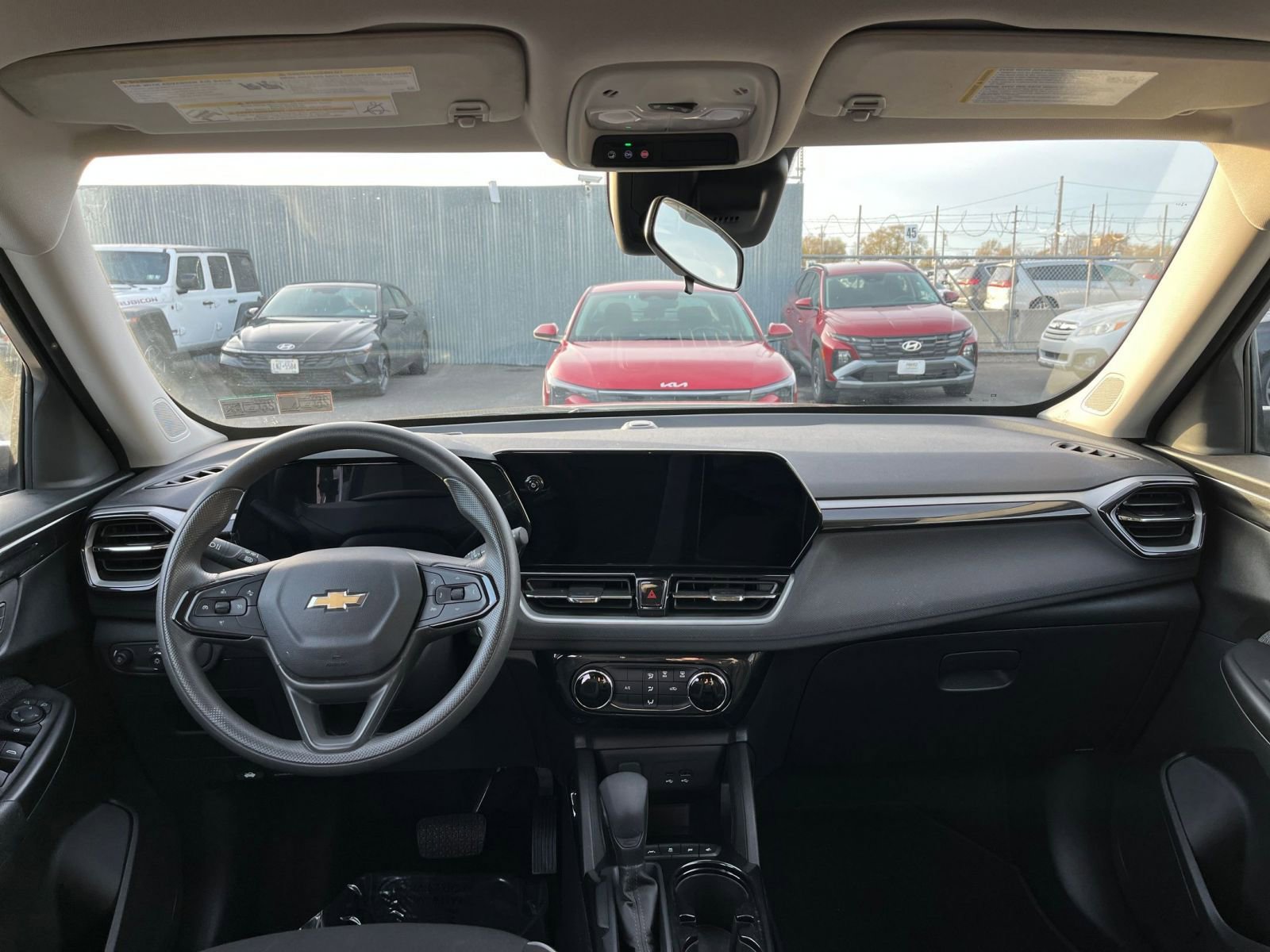 Thumbnail: 2025 Chevrolet TrailBlazer - 31