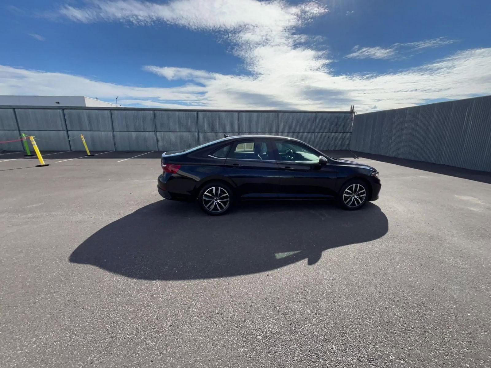 Thumbnail: 2025 Volkswagen Jetta - 16