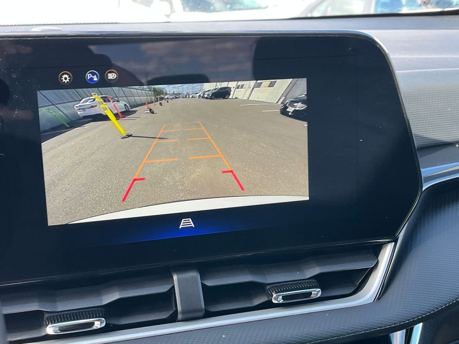 Thumbnail: 2025 Chevrolet Equinox - 17