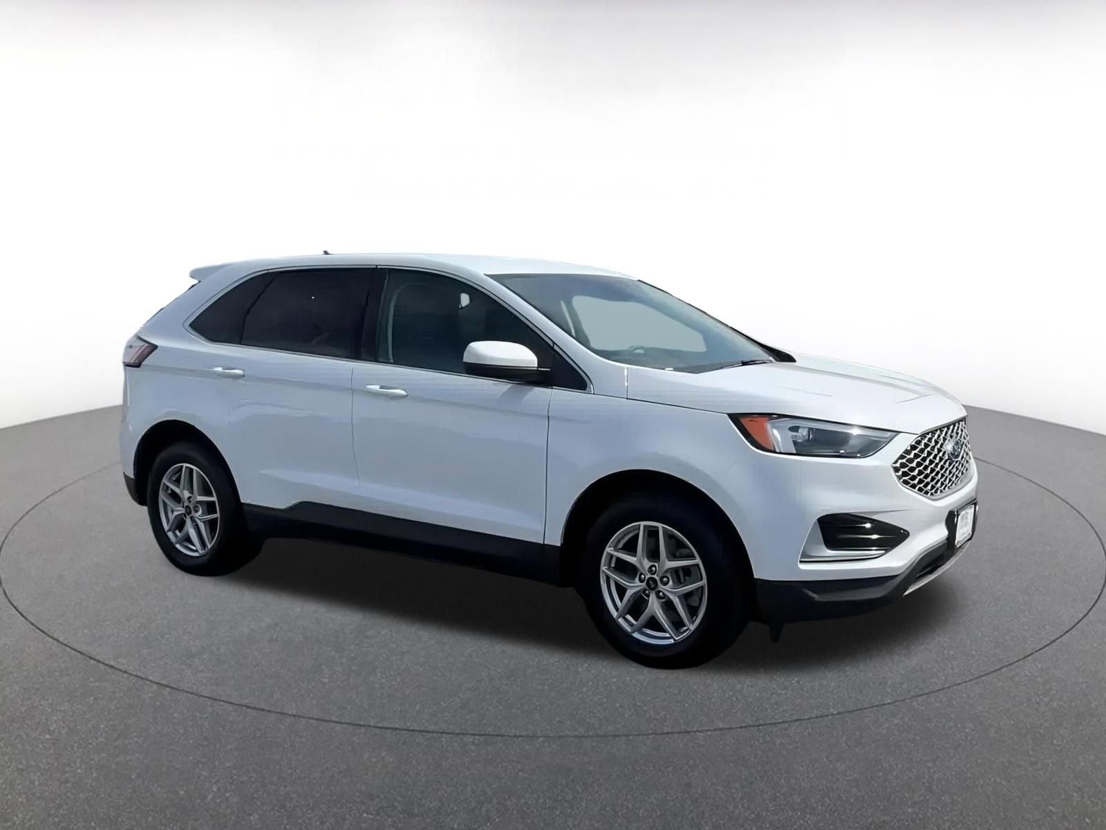 Thumbnail: 2024 Ford Edge - 2
